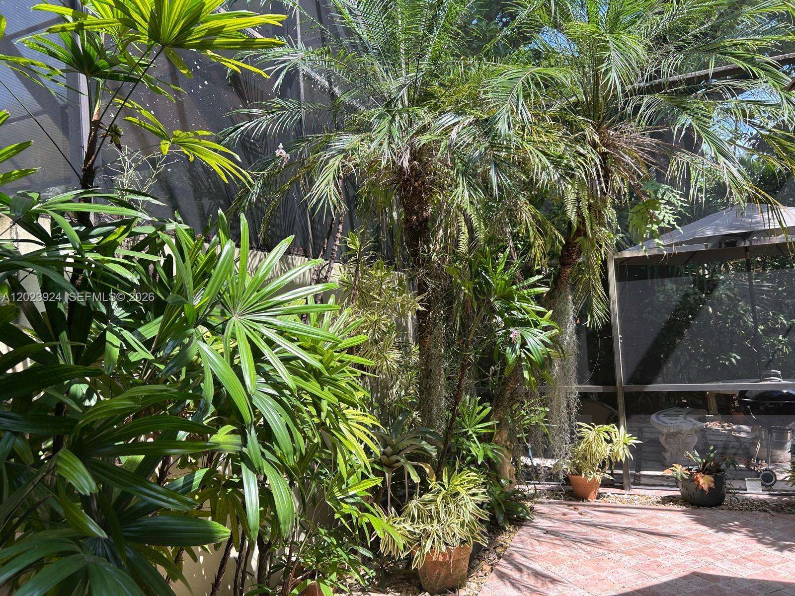 COSTA DEL SOL CONDO P - Residential