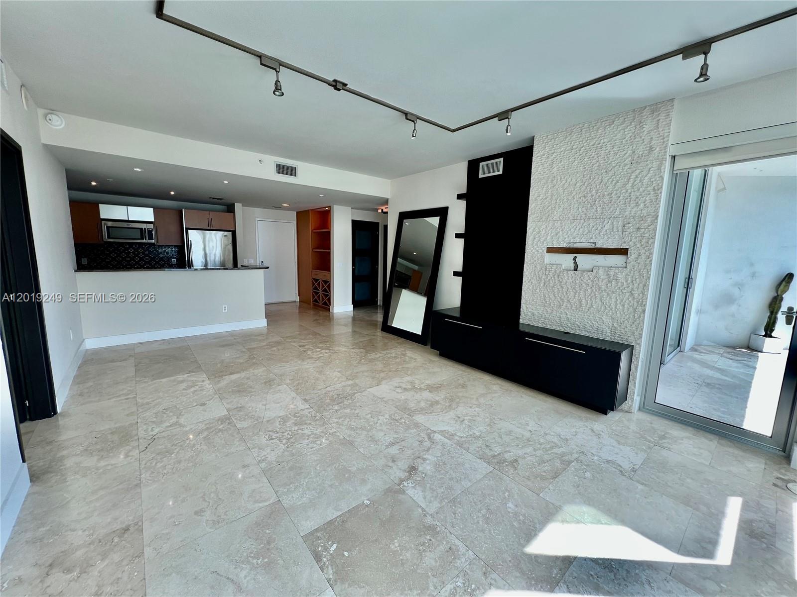 Met 1 - Residential