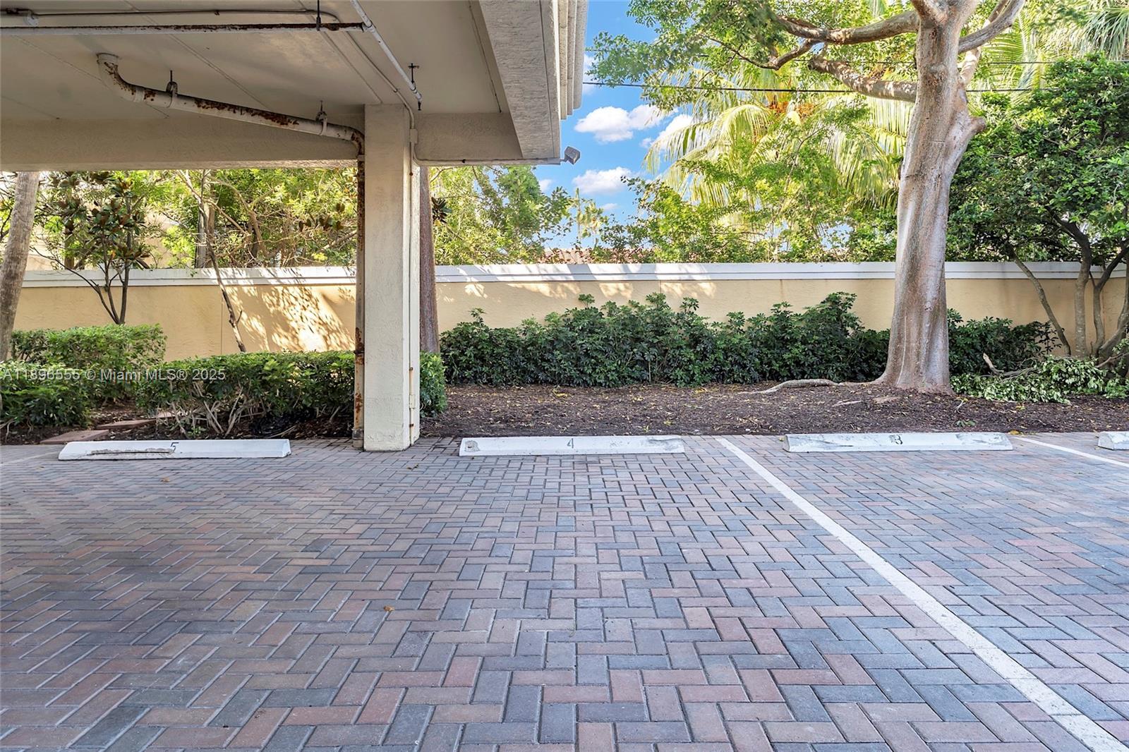 PUERTA DEL SOL CONDO - Residential Lease