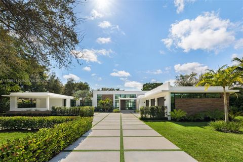 6830 SW 104th St Pinecrest FL 33156