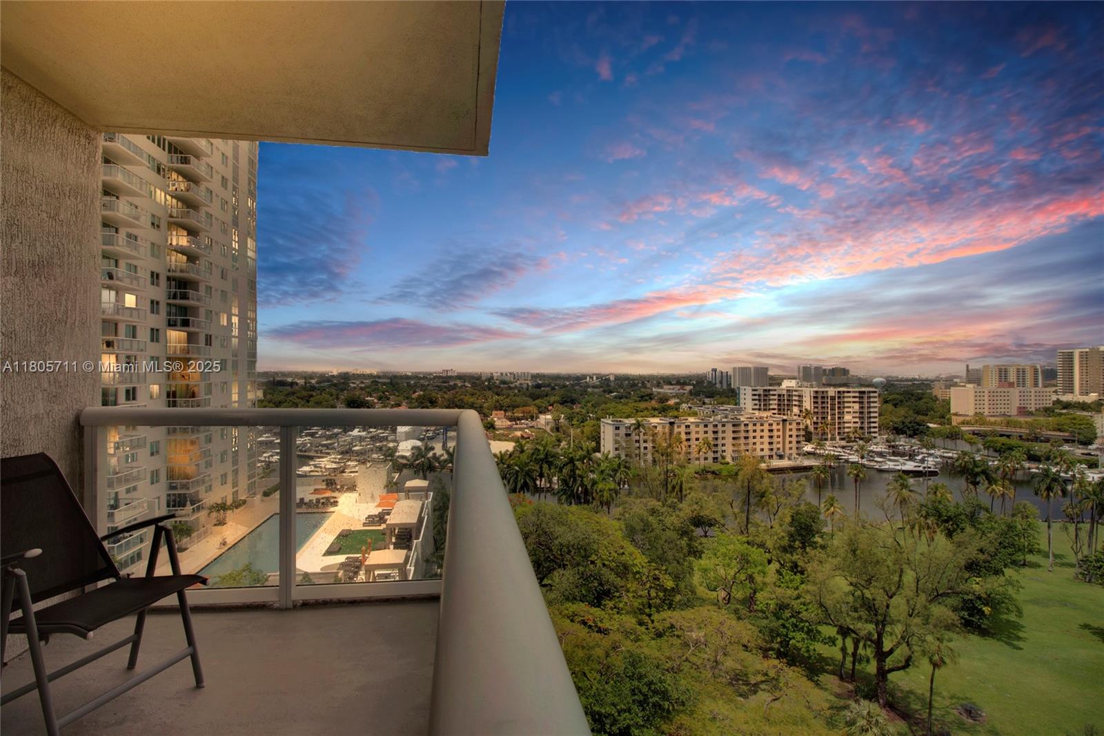 TERRAZAS RIVERPARK VILLAG - Residential