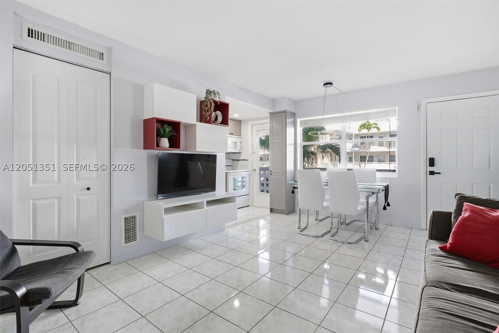 3133 S Ocean Dr 218