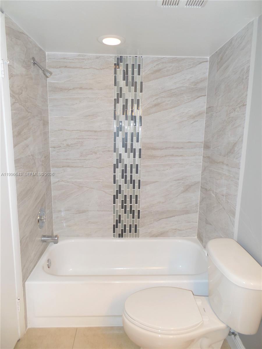 SUN VISTA GARDENS CONDO - Residential Lease