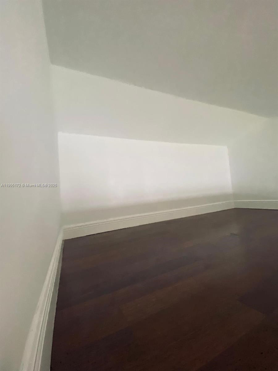 LE PHARE KEY BISCAYNE CON - Residential Lease