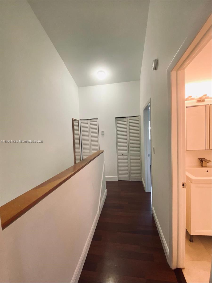 LE PHARE KEY BISCAYNE CON - Residential Lease