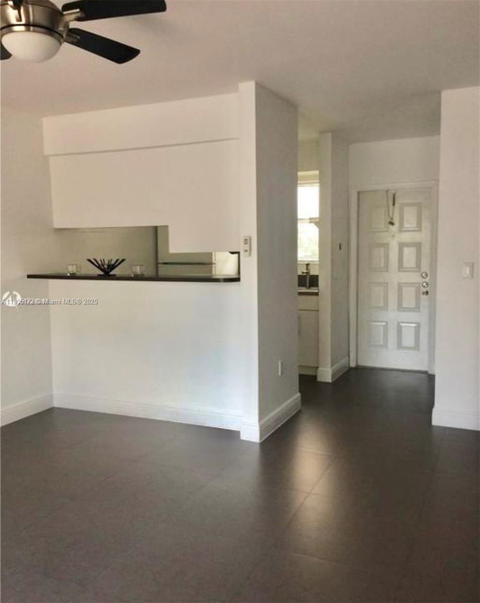 LE PHARE KEY BISCAYNE CON - Residential Lease