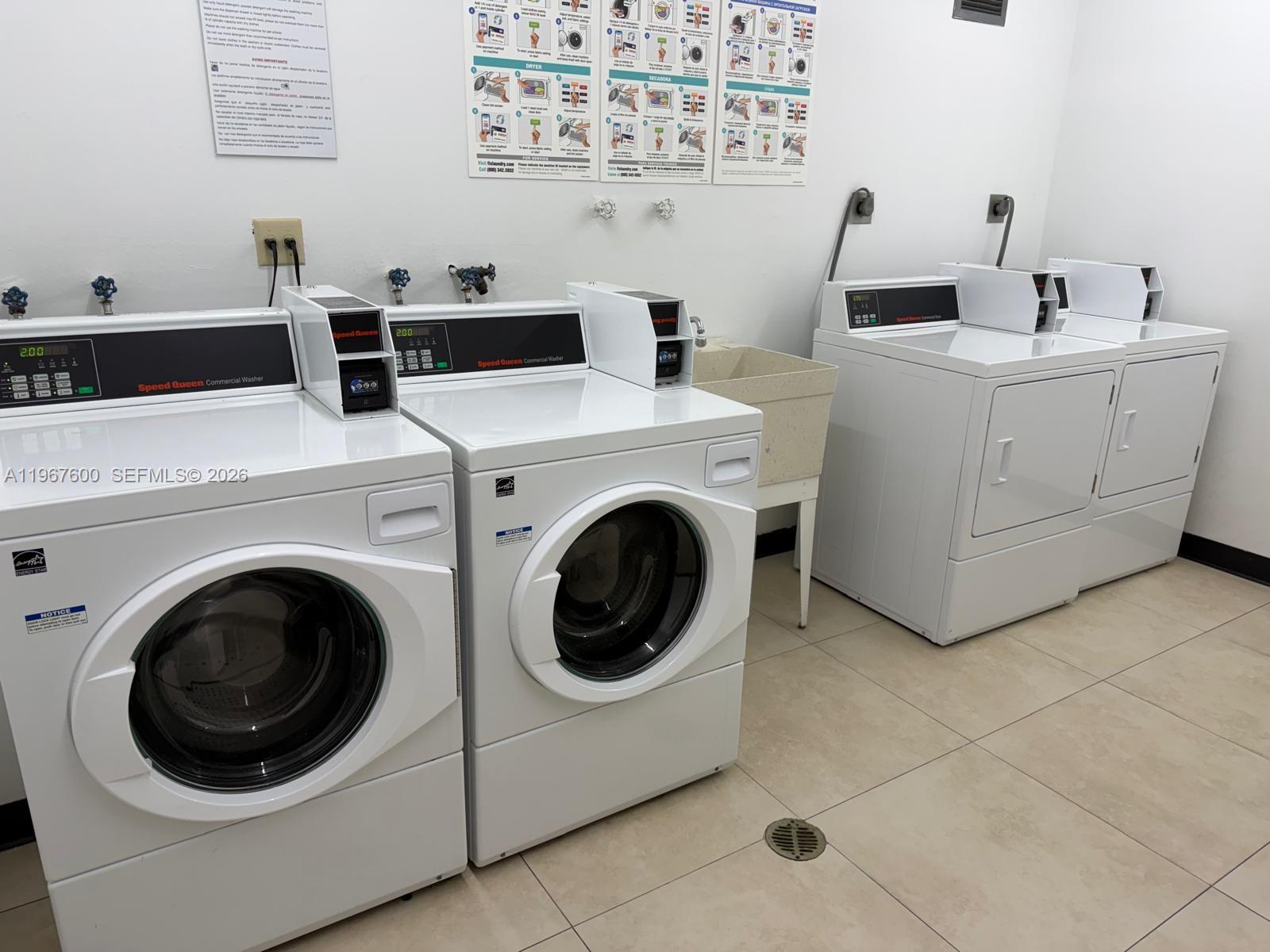 WINSTON TOWERS 500 CONDO - Residential