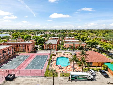 Tiny photo for 7200 Fairway Dr #H12, Miami Lakes, FL 33014 (MLS # A12011725)