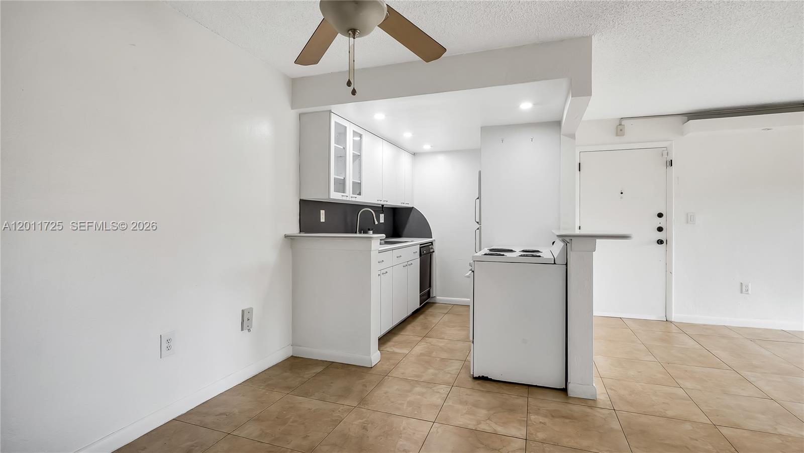 7200 Fairway Dr H12
