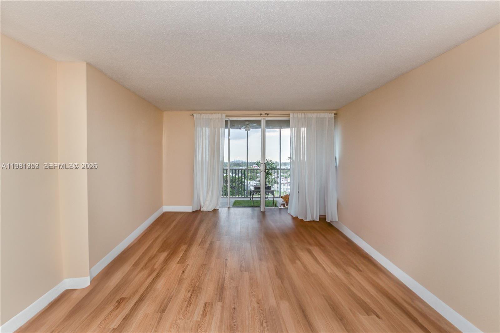 JADE WINDS GROUP-DAISY GA - Residential