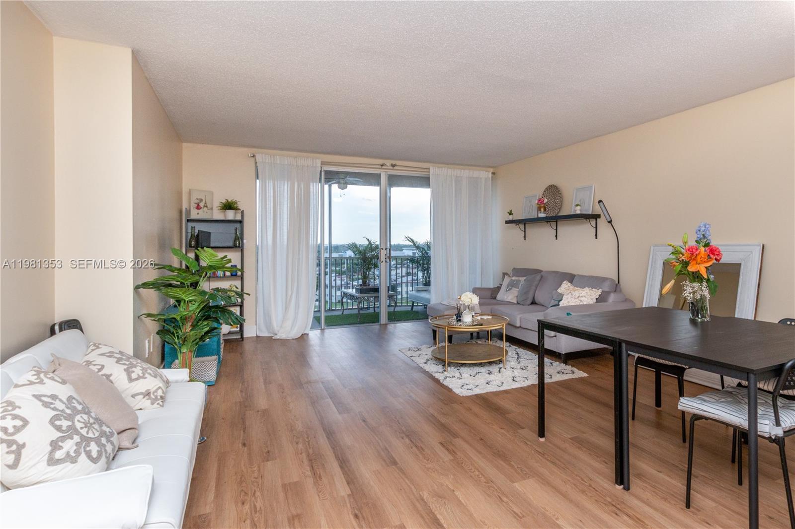 JADE WINDS GROUP-DAISY GA - Residential