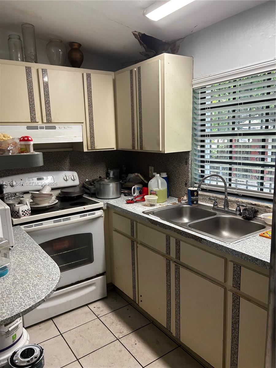 MELROSE HEIGHTS 3RD ADDN - Residential Income