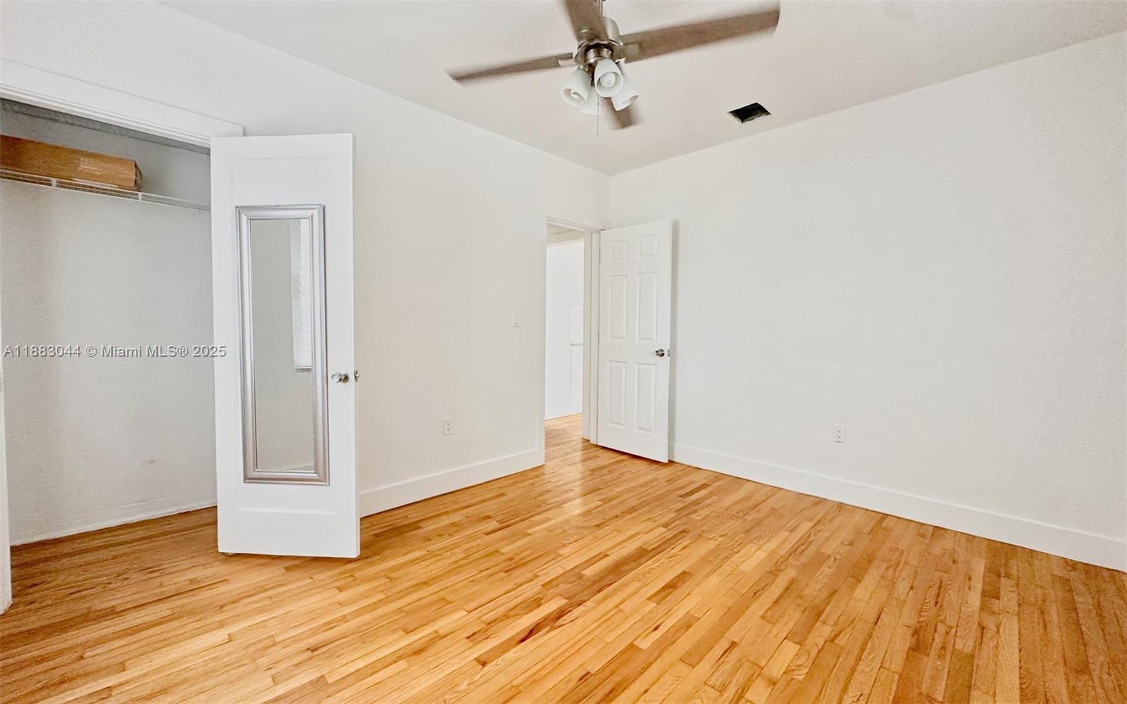 GABLES MANOR SUB - Residential Lease