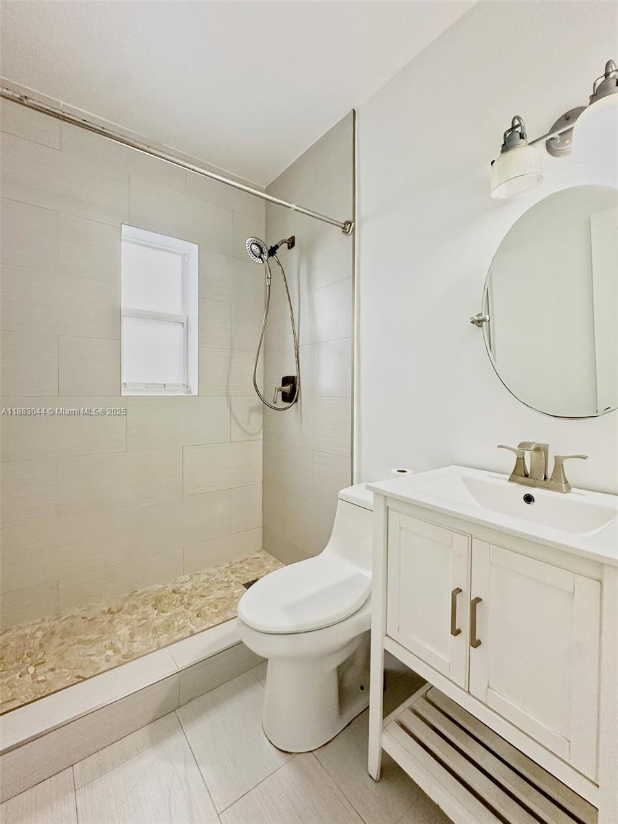 GABLES MANOR SUB - Residential Lease