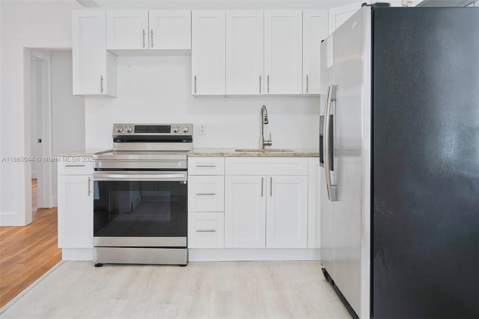 GABLES MANOR SUB - Residential Lease