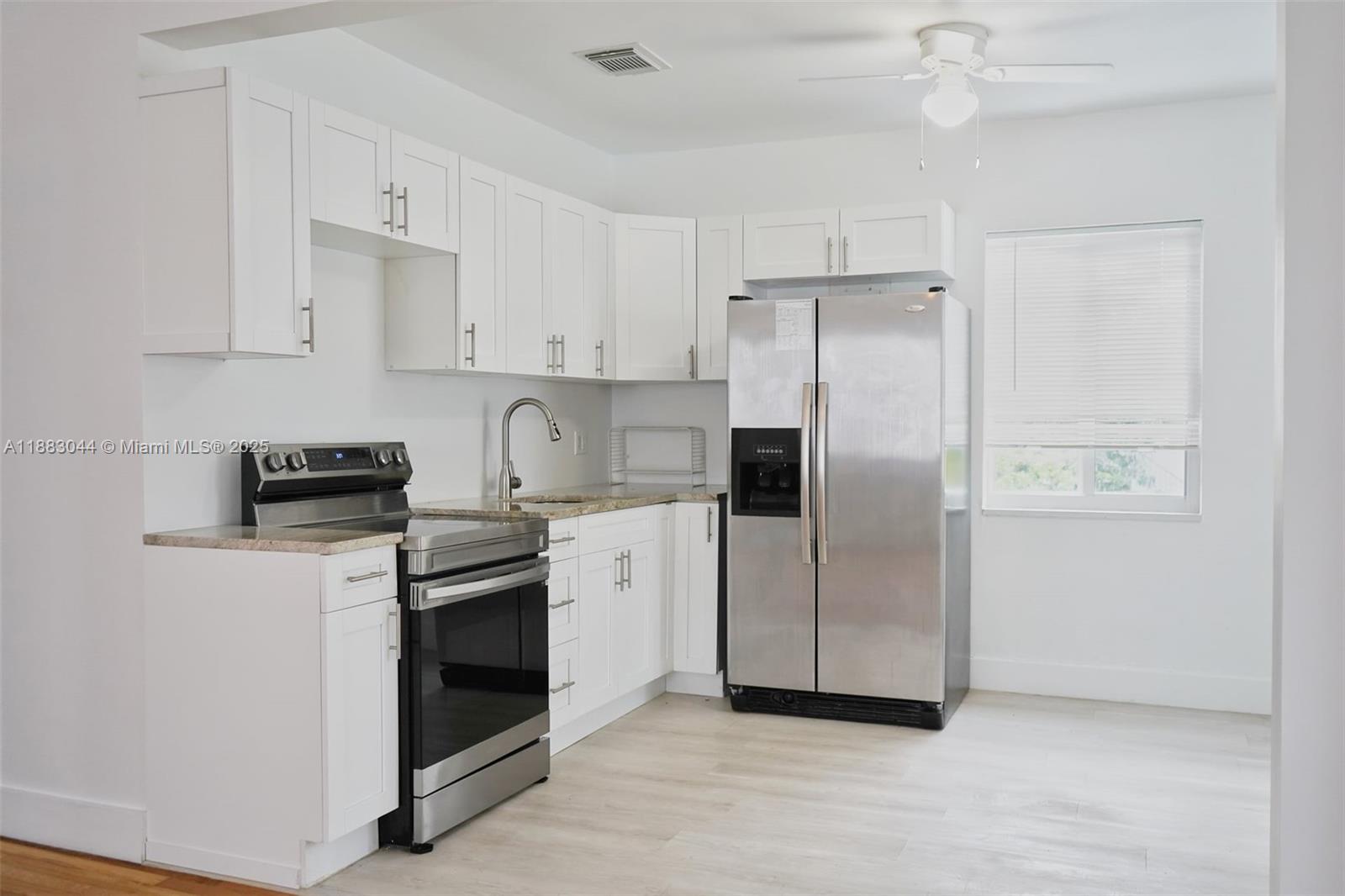 GABLES MANOR SUB - Residential Lease