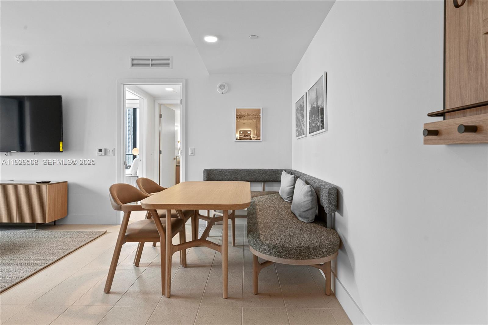 Natiivo / Gale Residences - Residential