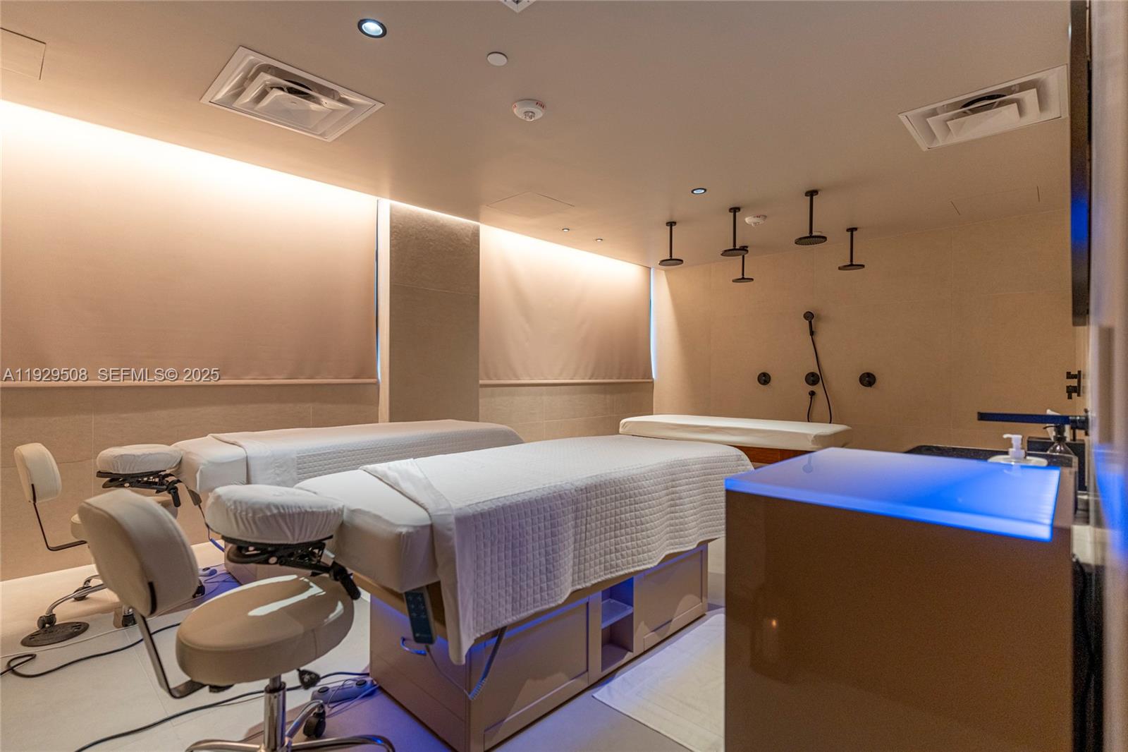 Natiivo / Gale Residences - Residential