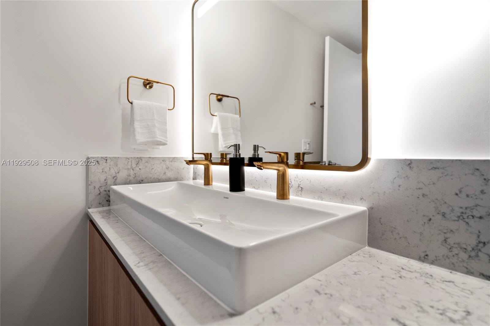 Natiivo / Gale Residences - Residential