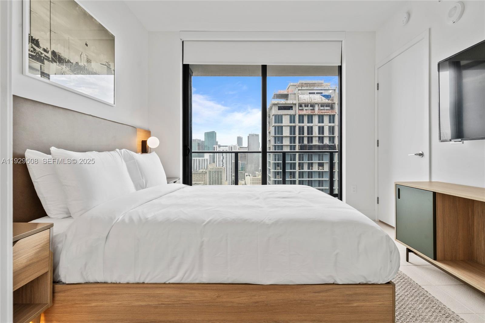 Natiivo / Gale Residences - Residential