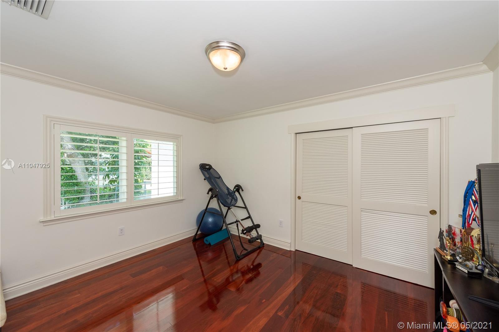 CORAL GABLES COUNTRY CLUB - Residential