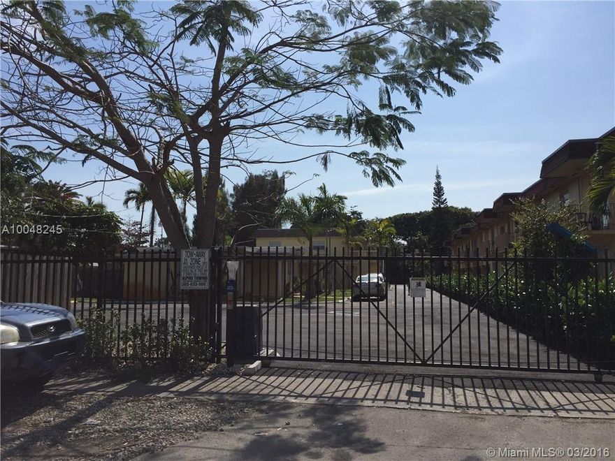 great location in a gated multi family-  close to city hall, University, shopping and transportation.&#xD;&#xA;brand new kitchen,new stainless steel appliances, new bath, ground floor&#xD;&#xA;monthly pest control,&#xD;&#xA;24 hours camera surveillance, &#xD;&#xA;washer and dryer in the building.
