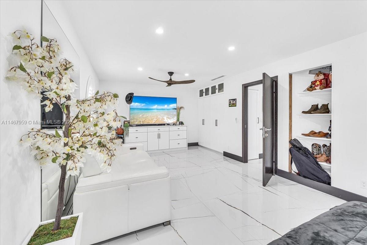 GRIFFIN 345 PLAT - Residential