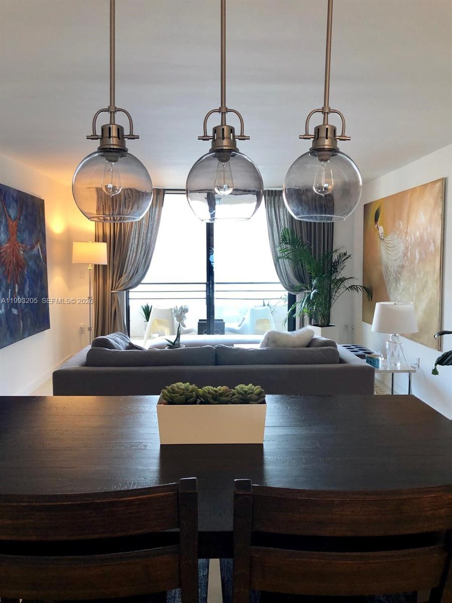 BRICKELL BAY CLUB CONDO - Residential