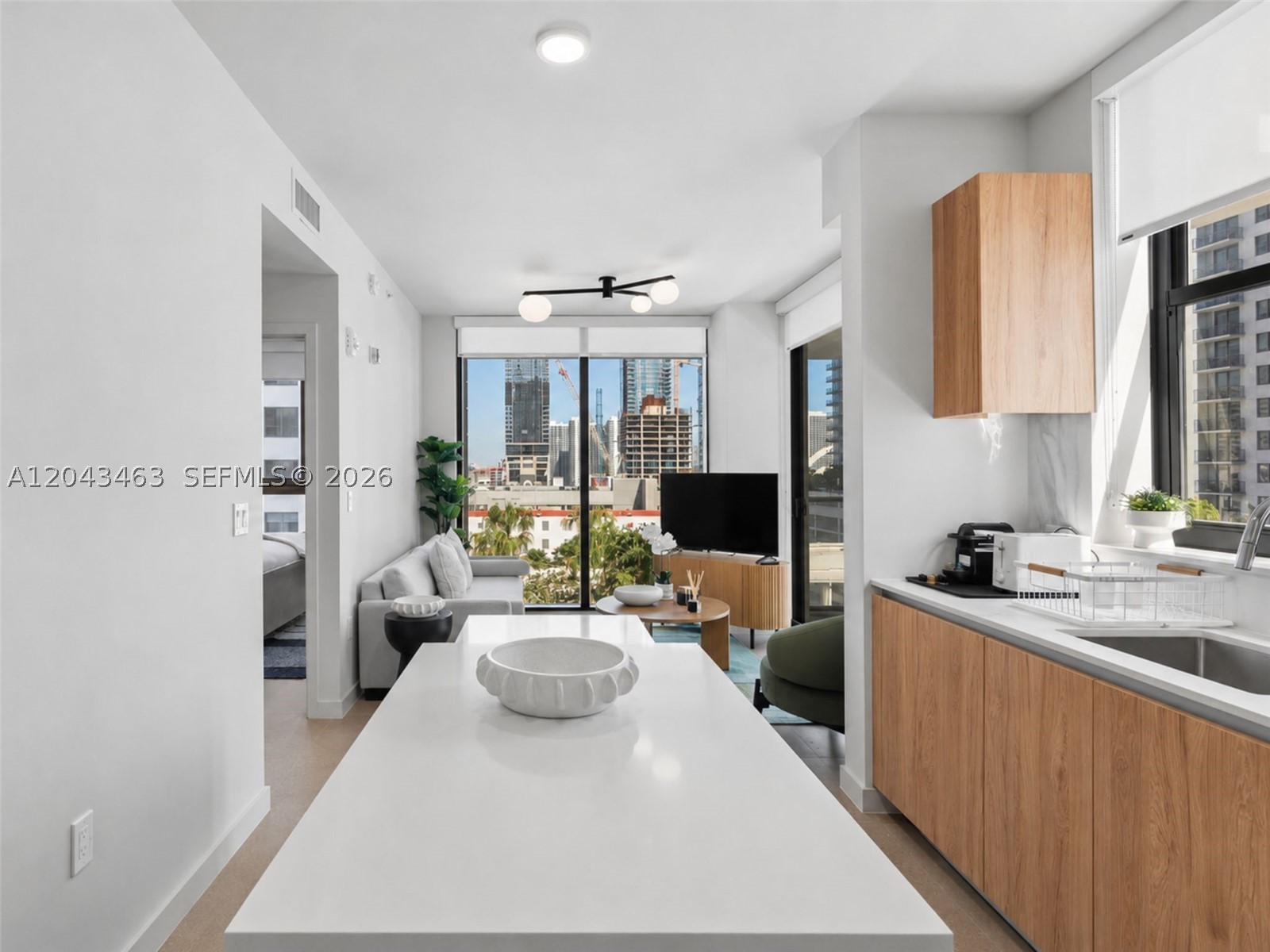 11 NE 6th St 1509