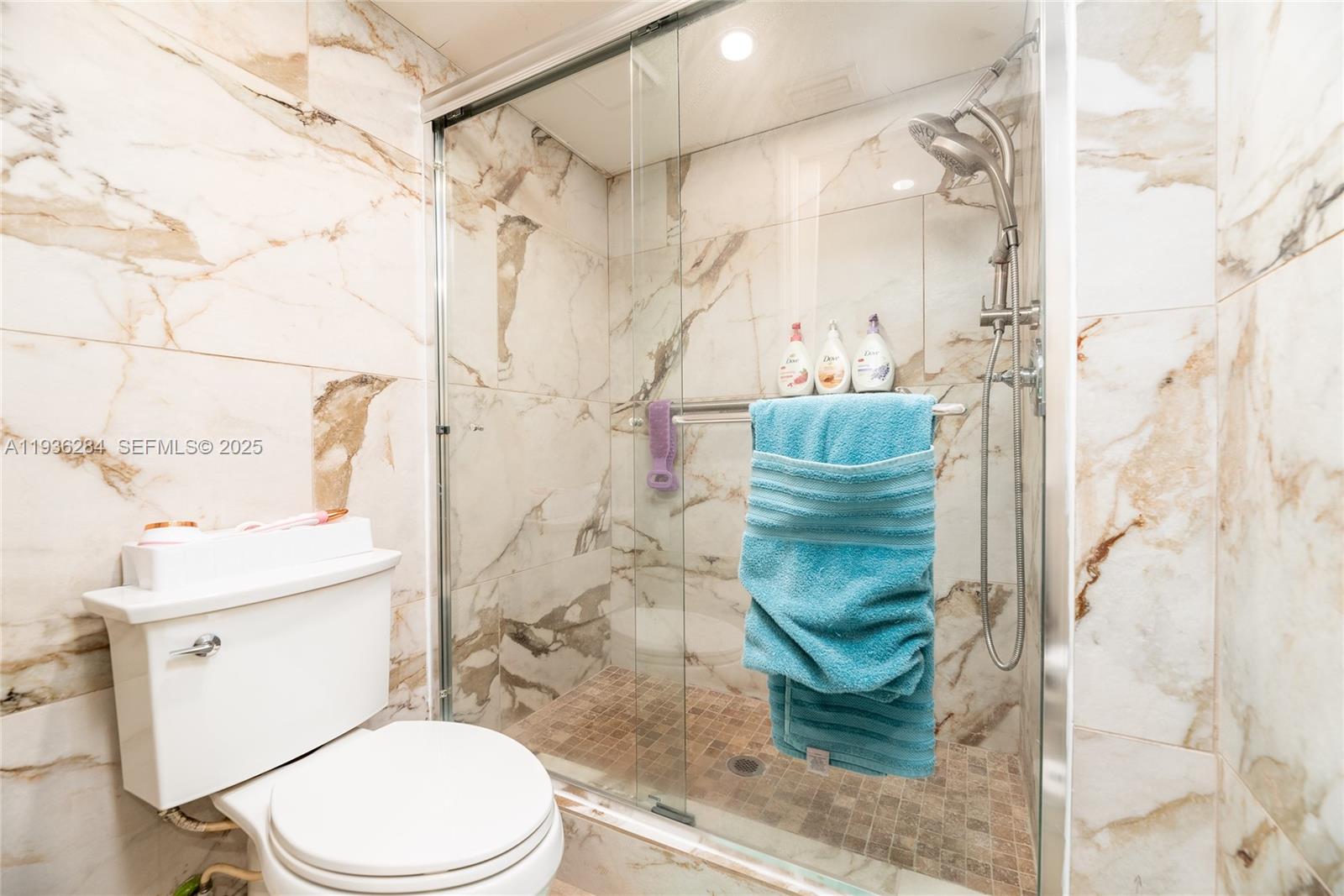 TRENT CONDOMINIUM - Residential