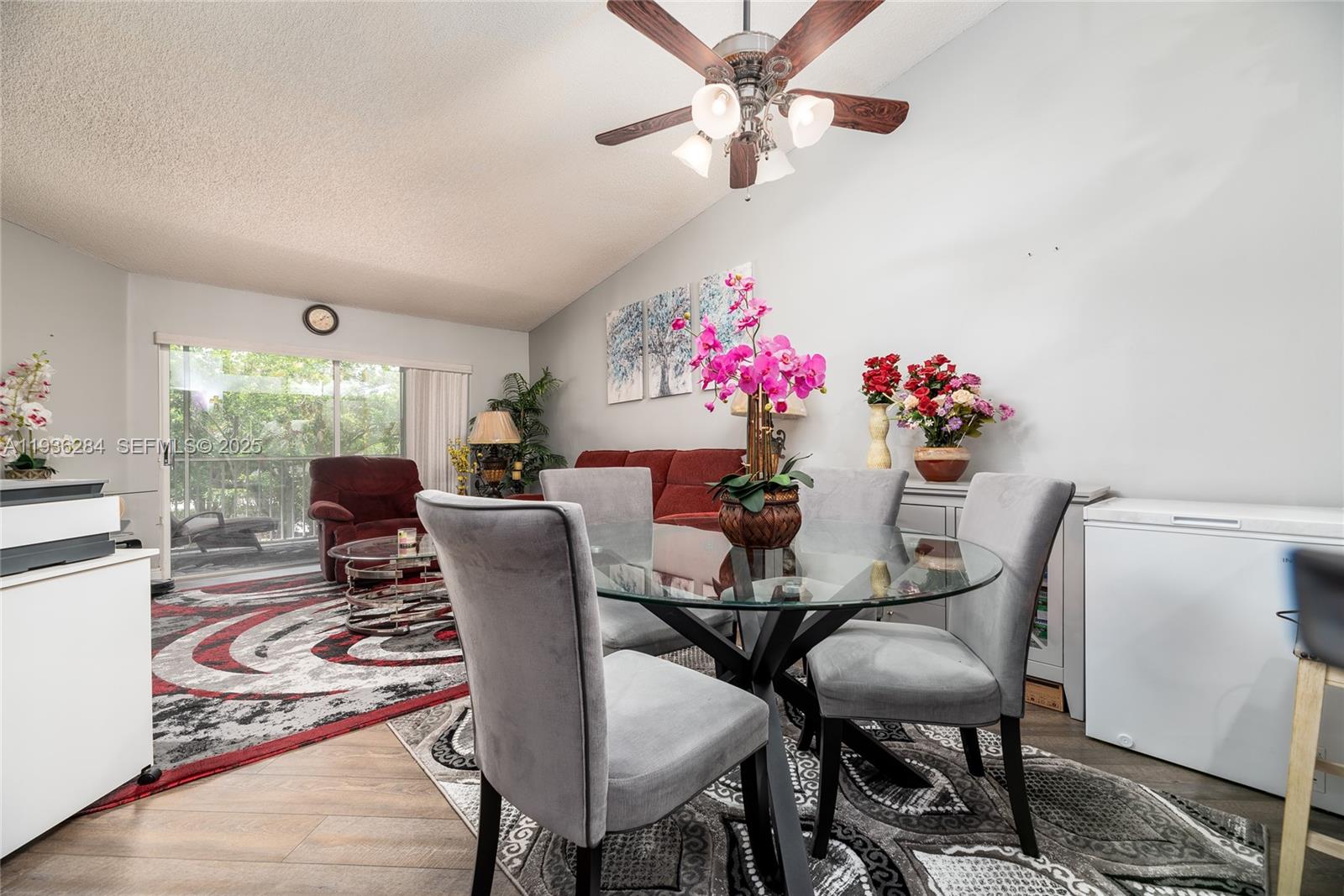 TRENT CONDOMINIUM - Residential