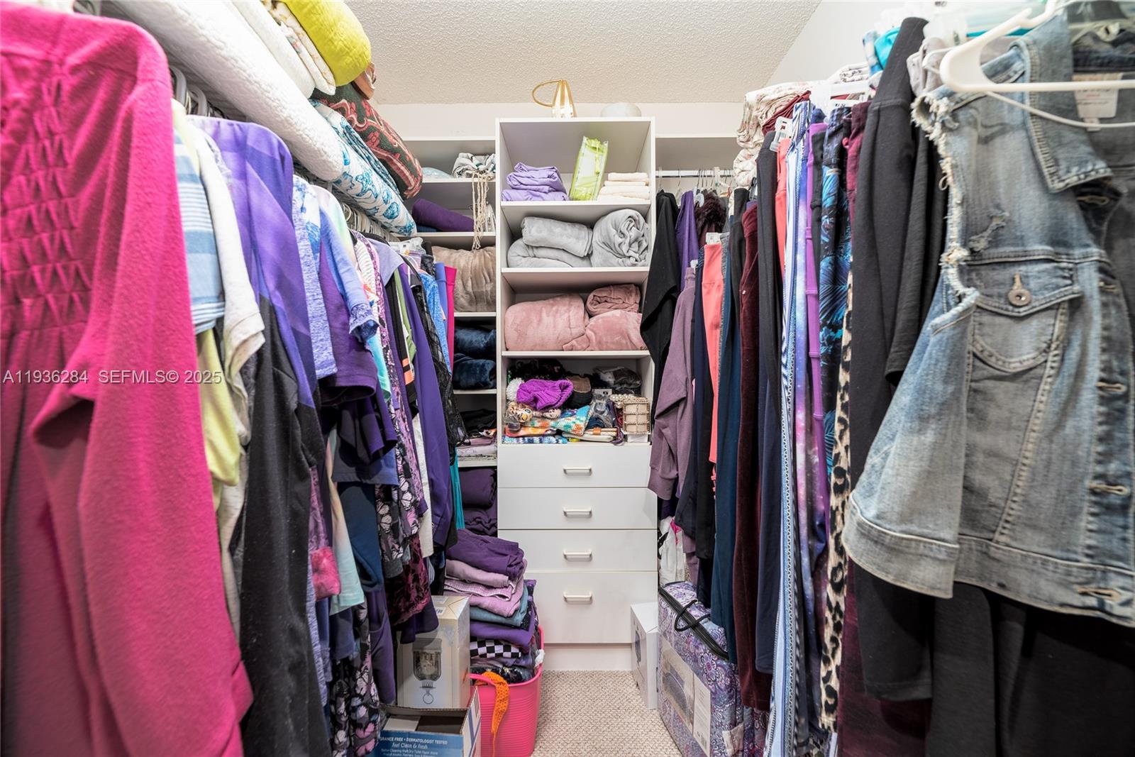 TRENT CONDOMINIUM - Residential