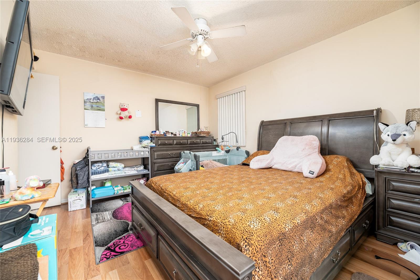 TRENT CONDOMINIUM - Residential