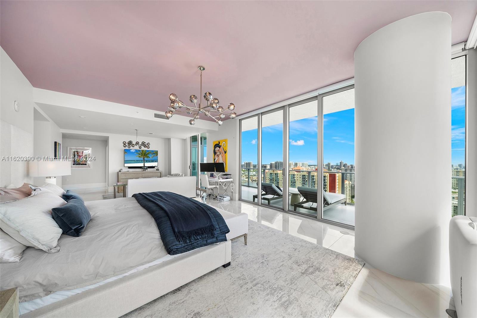 PARQUE TOWERS CONDO - Residential