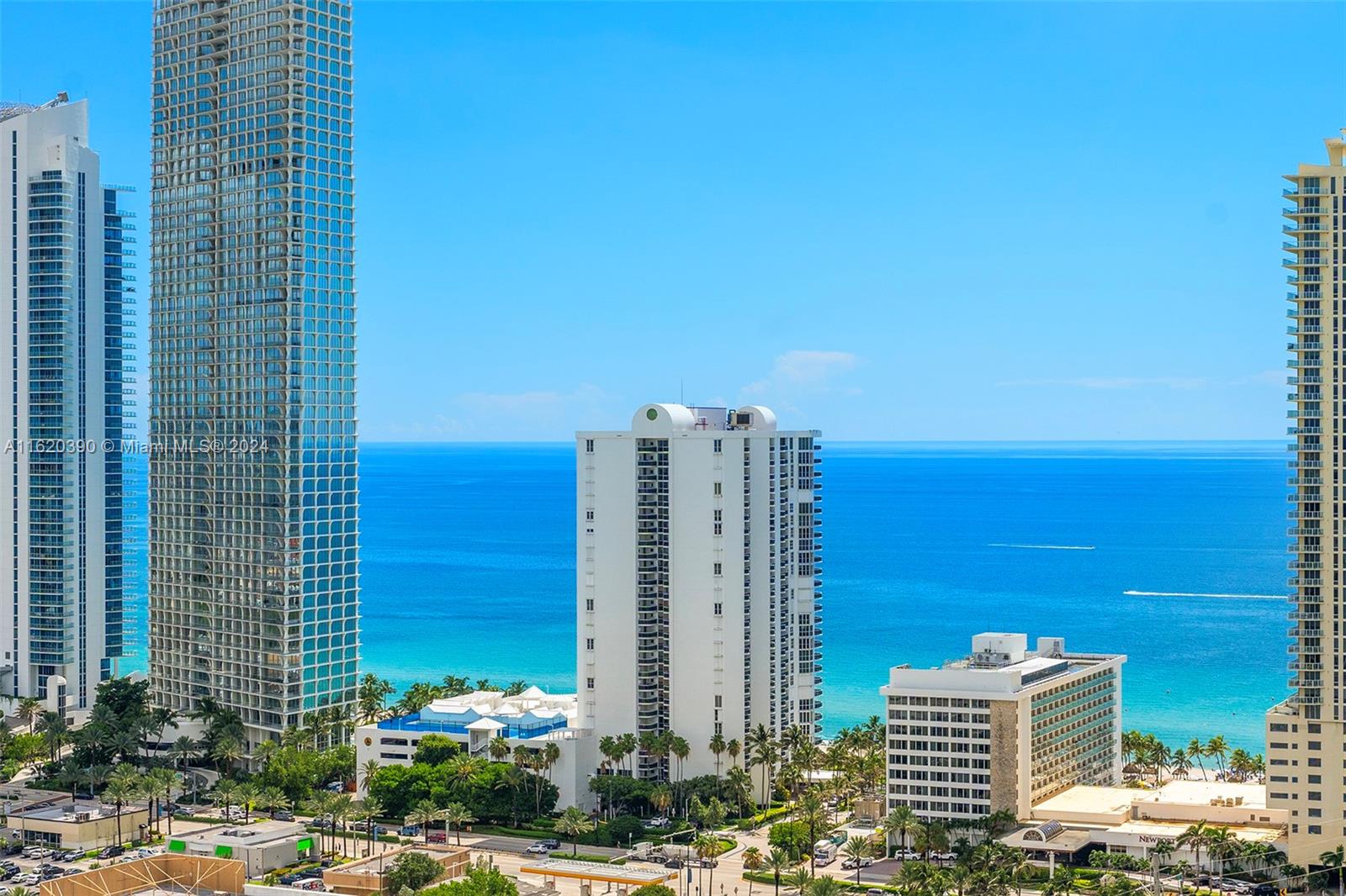 PARQUE TOWERS CONDO - Residential