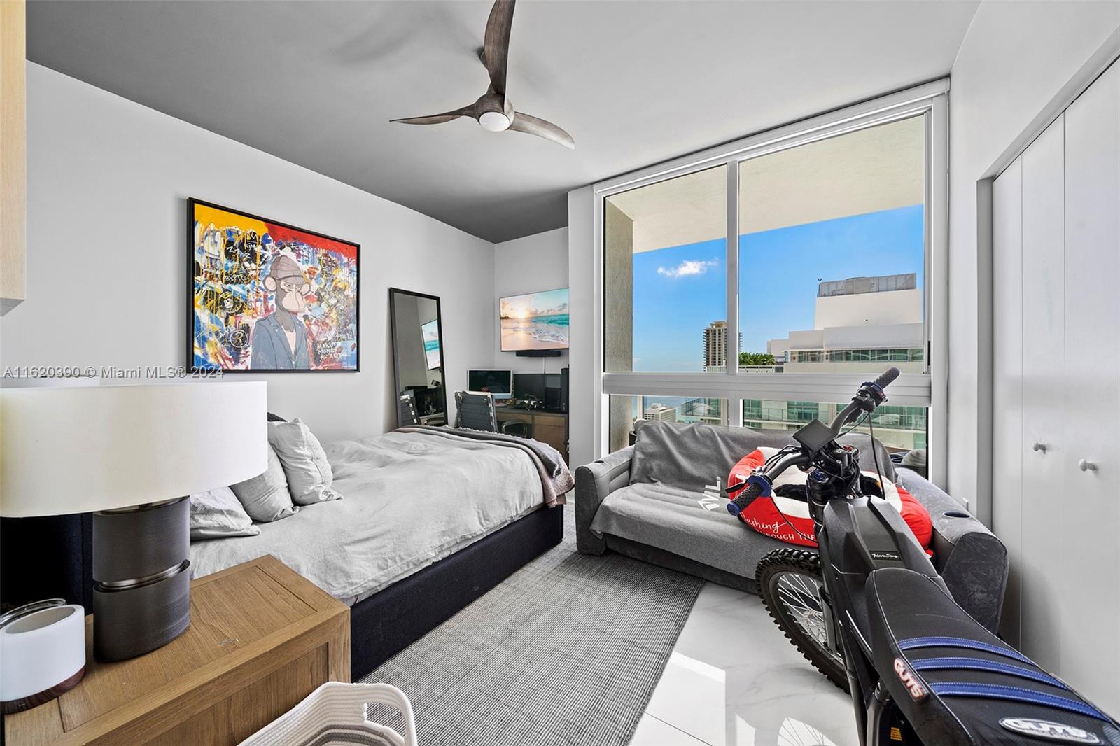 PARQUE TOWERS CONDO - Residential