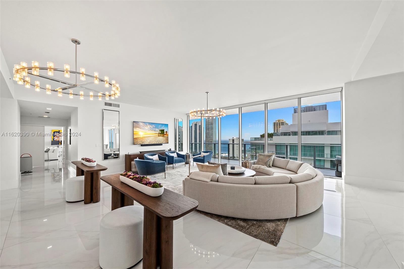 PARQUE TOWERS CONDO - Residential