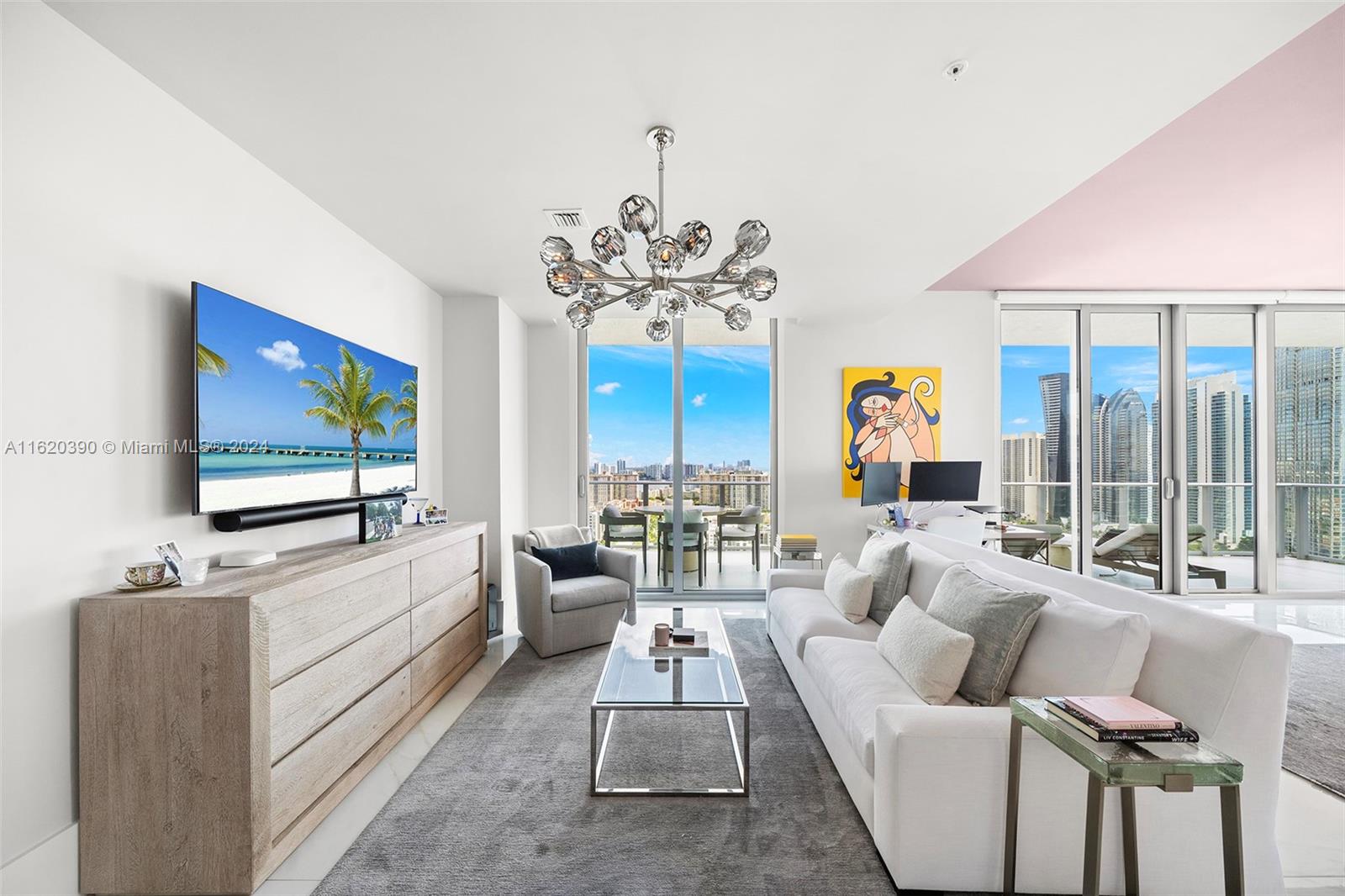 PARQUE TOWERS CONDO - Residential