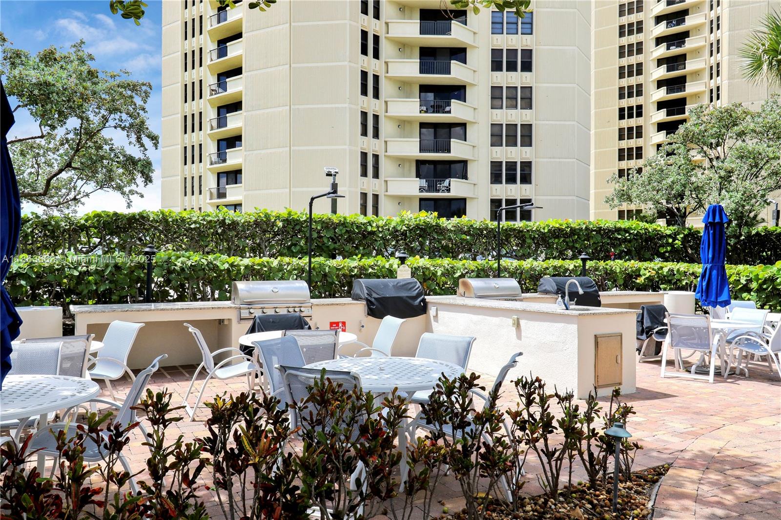 TIARA CONDO - Residential