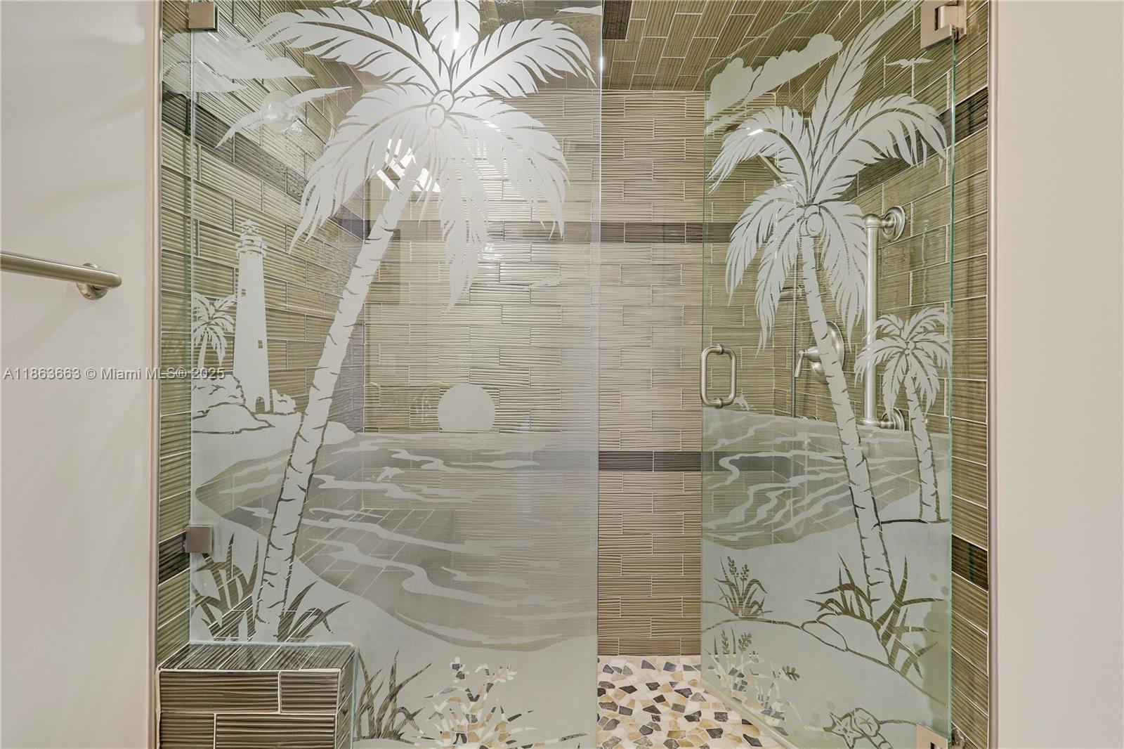 TIARA CONDO - Residential