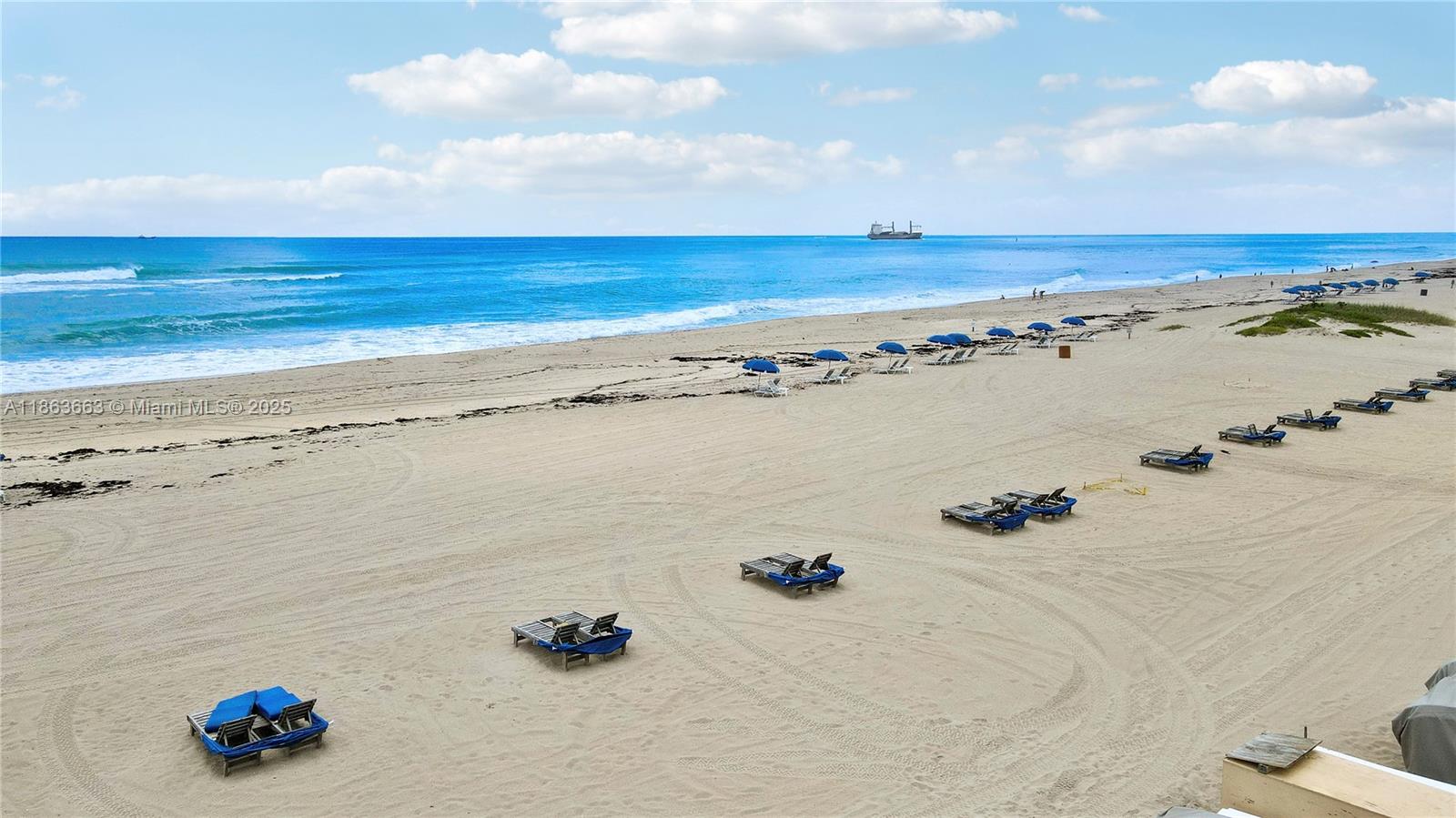 TIARA CONDO - Residential