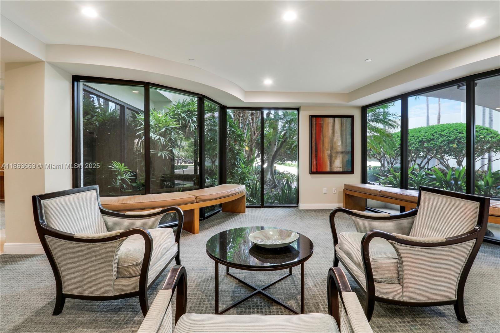 TIARA CONDO - Residential