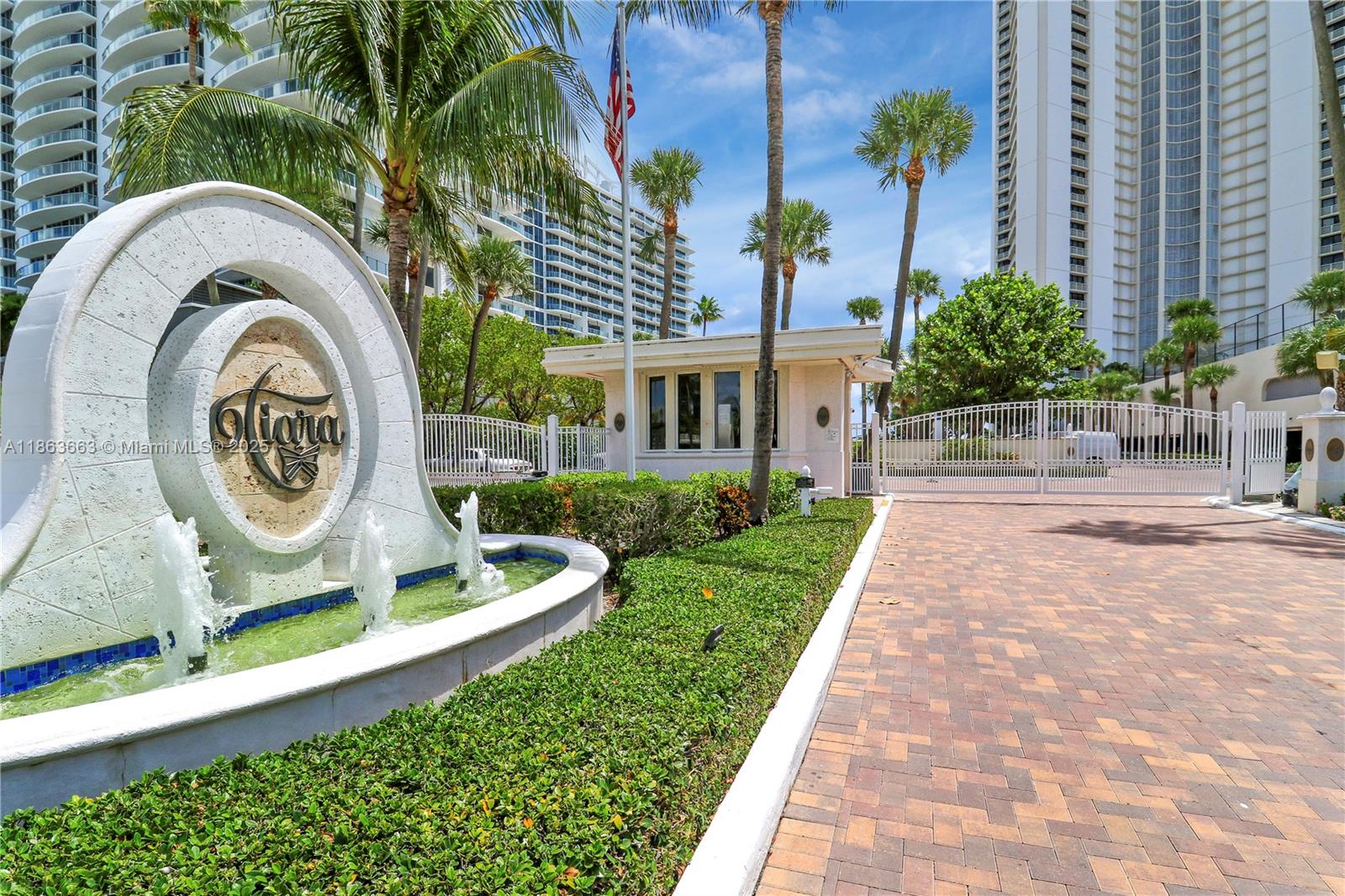 TIARA CONDO - Residential