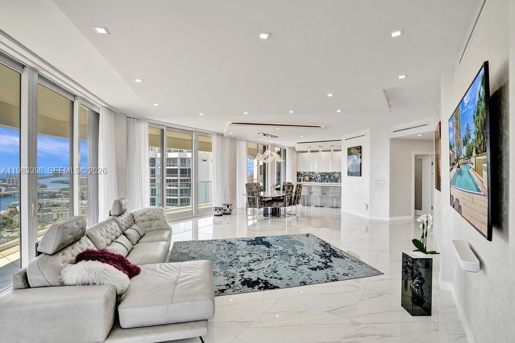 WILLIAMS ISLAND - Residential