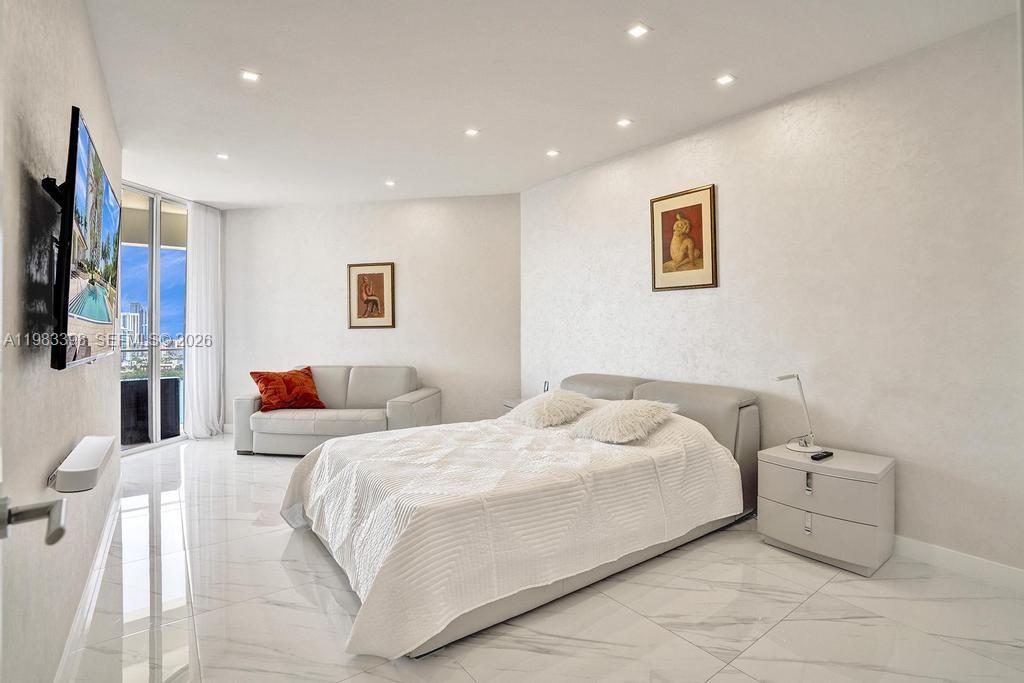 WILLIAMS ISLAND - Residential