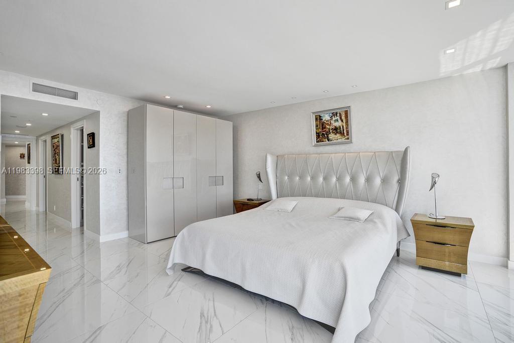 WILLIAMS ISLAND - Residential