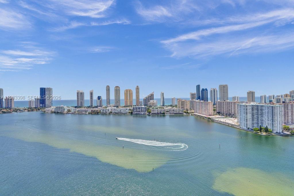 WILLIAMS ISLAND - Residential