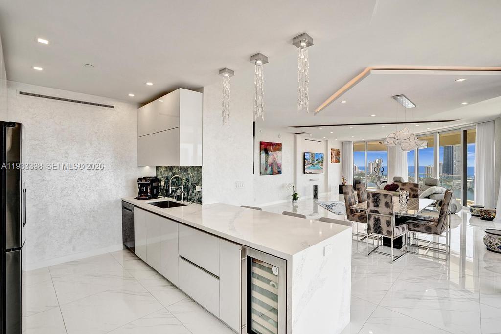 WILLIAMS ISLAND - Residential