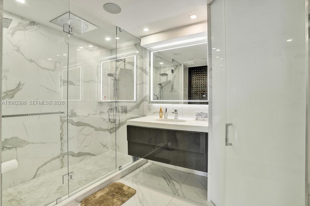 WILLIAMS ISLAND - Residential