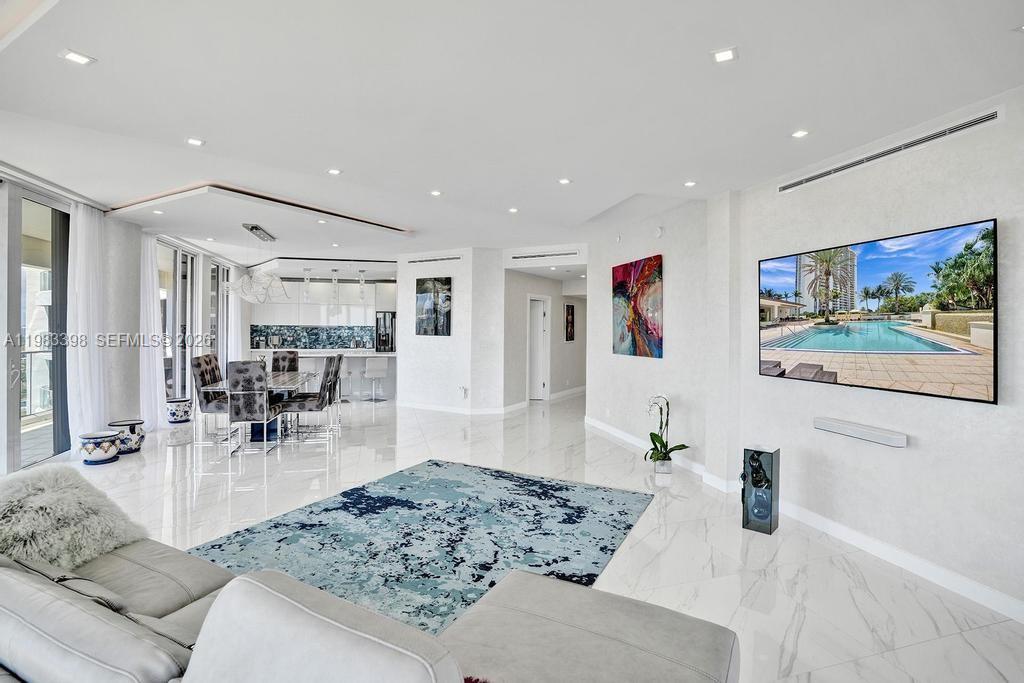 WILLIAMS ISLAND - Residential